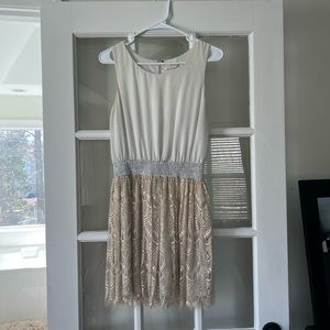 size small, off white and beige shirt frill dress!